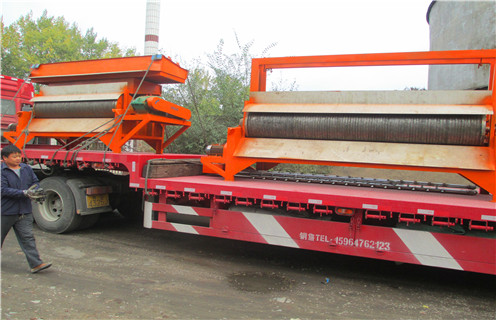 永磁磁选机,远力永磁磁选机分选效果提高设备利用率!能用多长时间结构图_远力为您讲述永磁筒磁选机刮泡时应注意的问题!磁场分布图 永磁磁选机,远力永磁磁选机分选效果提高设备利用率!能用多长时间结构图_远力为您讲述永磁筒磁选机刮泡时应注意的问题!磁场分布图