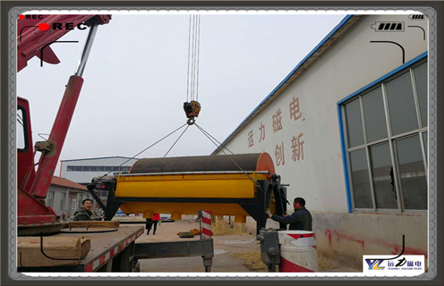 潍坊湿式磁选机厂家,湿式磁选机性能优劣一试便知_工作原理_钒钛铁矿潍坊湿式磁选机厂家,湿式磁选机性能优劣一试便知型号参数及磁场强度 潍坊湿式磁选机厂家,湿式磁选机性能优劣一试便知_工作原理_钒钛铁矿潍坊湿式磁选机厂家,湿式磁选机性能优劣一试便知型号参数及磁场强度