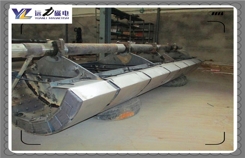 强磁磁选机,强磁磁选机厂家推动强磁磁选机走向国际市场_结构原理图_强磁磁选机厂家推动强磁磁选机走向国际市场能选三氧化二铁吗? 强磁磁选机,强磁磁选机厂家推动强磁磁选机走向国际市场_结构原理图_强磁磁选机厂家推动强磁磁选机走向国际市场能选三氧化二铁吗?